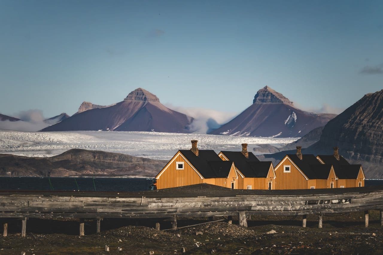 Where the Midnight Sun Hides: A Winter Journey Through Svalbard